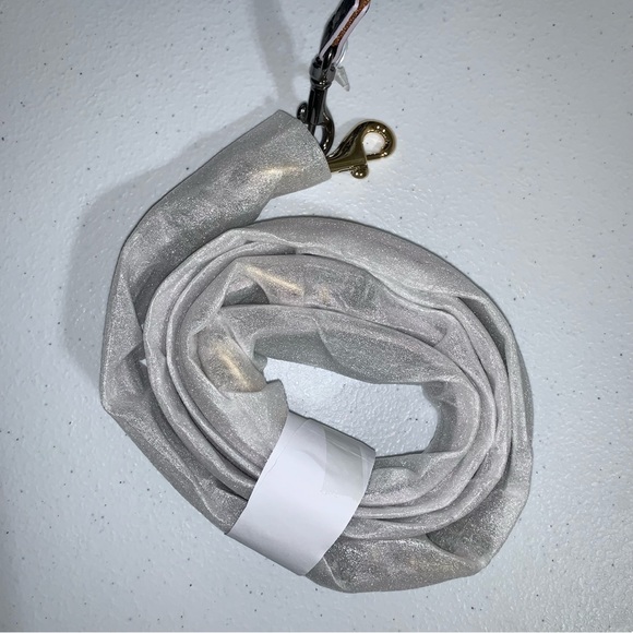 Disney “Aladdin” 30th Anniversary Dooney & Bourke Satchel Handbag-NWT - Picture 13 of 14